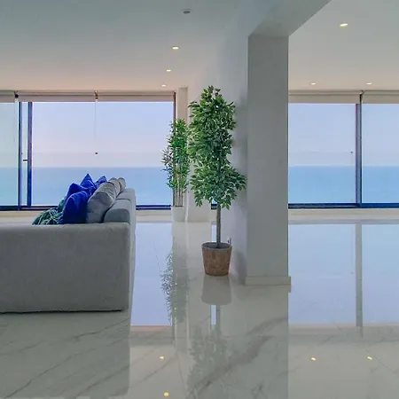 Vistas Al Mar Playa Levante Apartman *