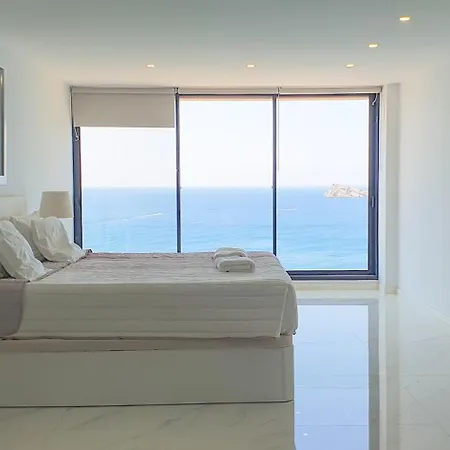 Vistas Al Mar Playa Levante Apartman *