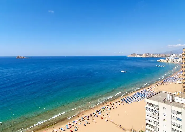 Vistas Al Mar Playa Levante شقة *